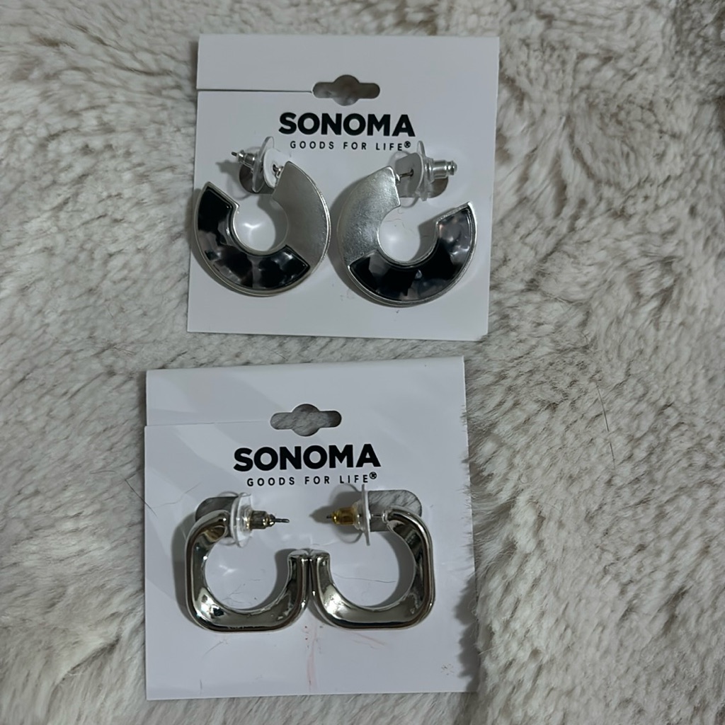 Sonoma Womens Earrings 2 Pairs Post Style Silver Colored Finish Brand New 10$
